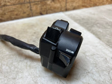 Load image into Gallery viewer, 46694251
