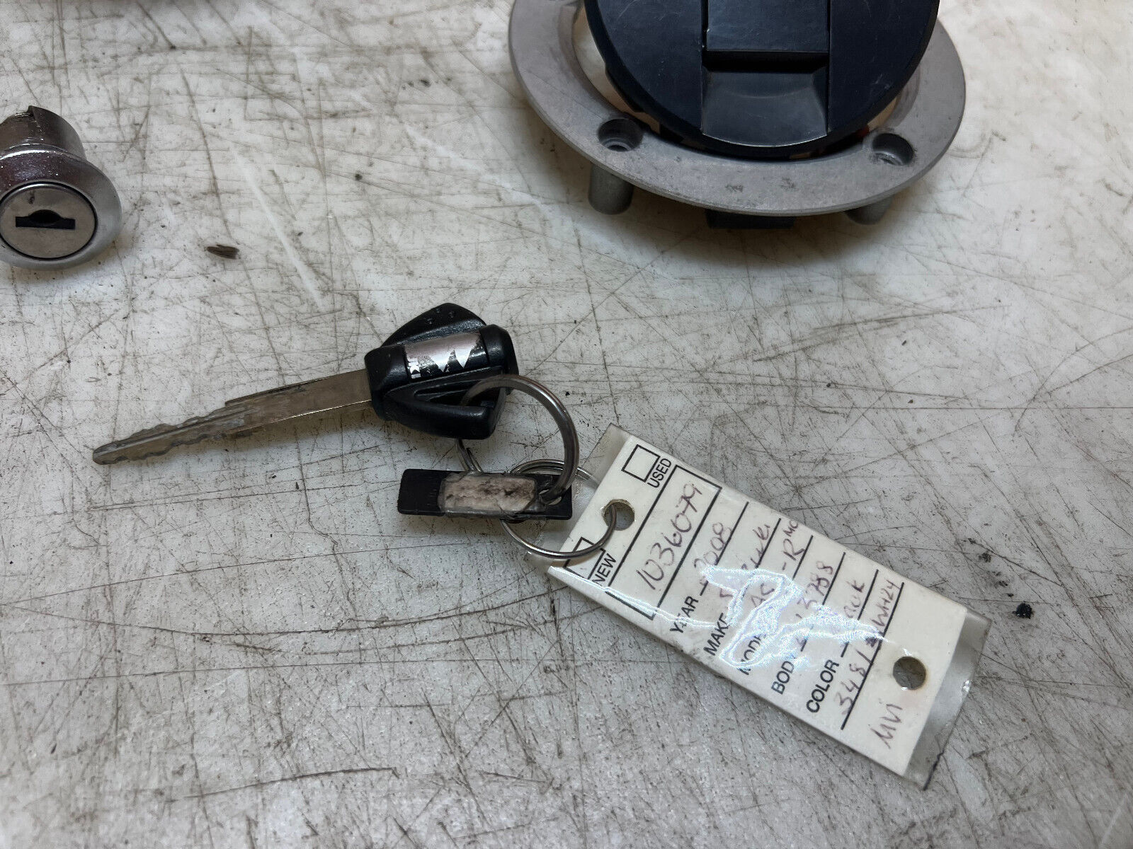 08 09 10 2008 2009 2010 SUZUKI GSXR GSX-R 600 750 LOCK SET KEY SET INGNITION CAP