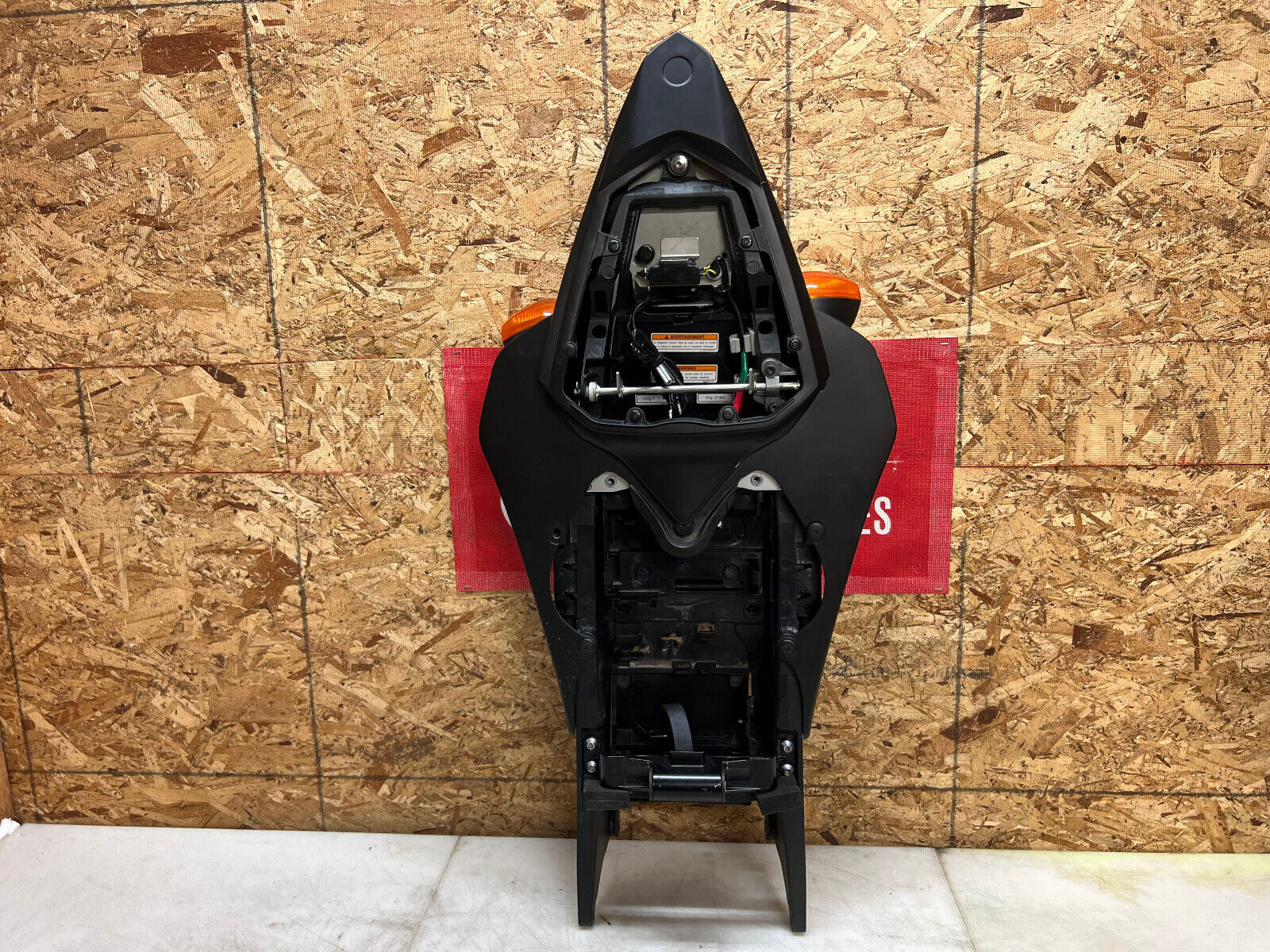 09 10 12 13 14 15 16 YAMAHA YZFR6 YZF R6 REAR SUBFRAME SUB FRAME BACK TAIL NICE