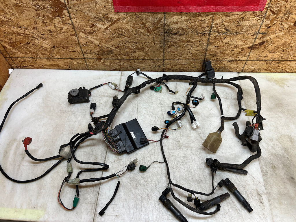 05 06 2005 2006 SUZUKI GSX-R1000 GSX-R GSXR 1000 WIRING HARNESS LOOM ECU CDI ECM