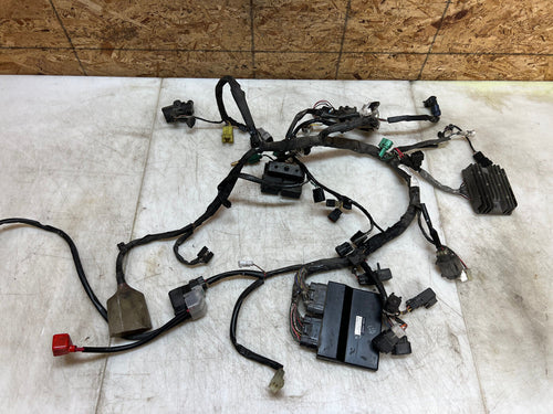 05 06 2005 2006 SUZUKI GSX-R1000 GSX-R GSXR 1000 WIRING HARNESS LOOM ECU CDI ECM