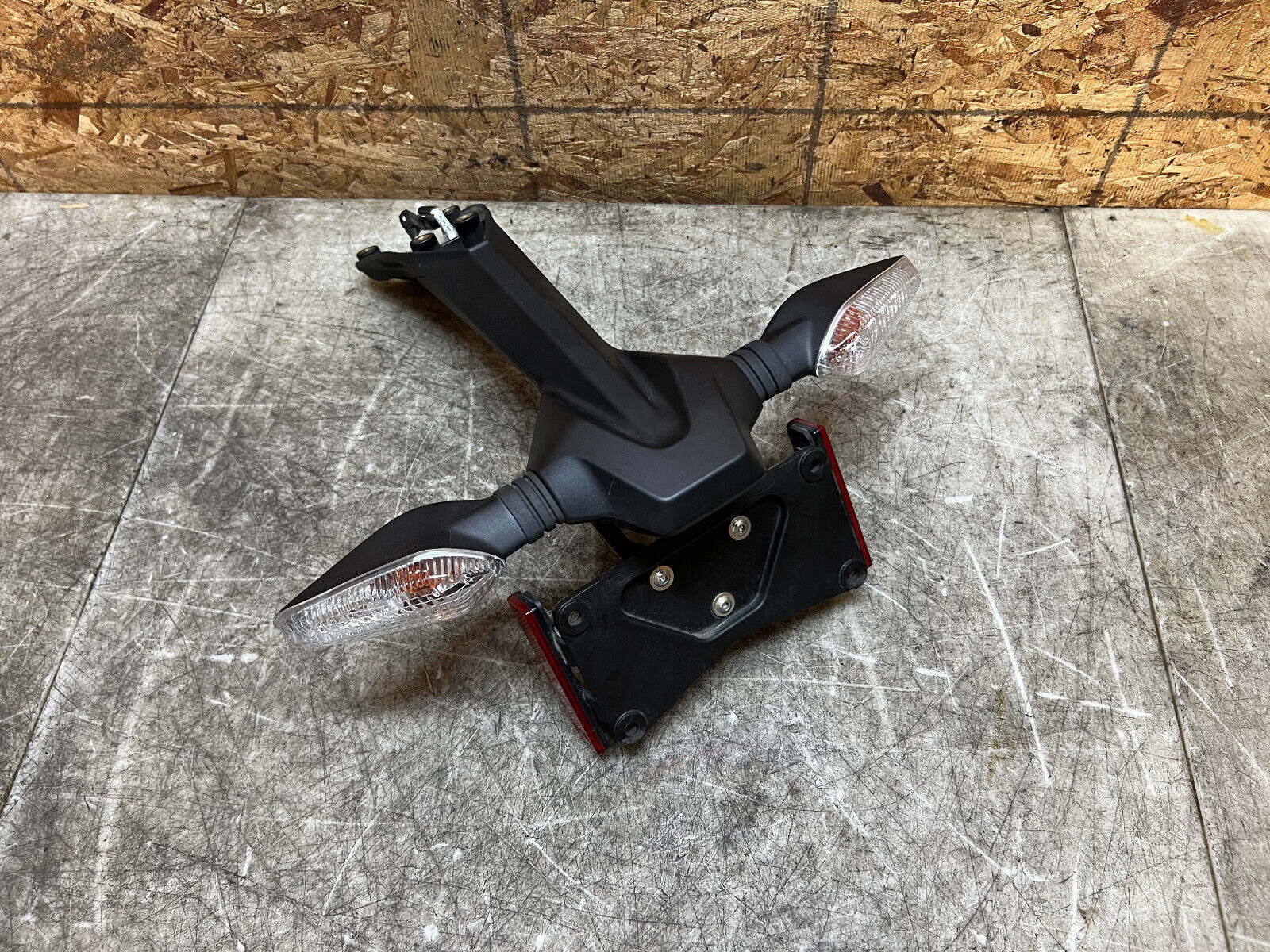16 17 18 19 DUCATI PANIGALE 899 959 REAR LICENSE PLATE BRACKET TURN SIGNAL MOUNT