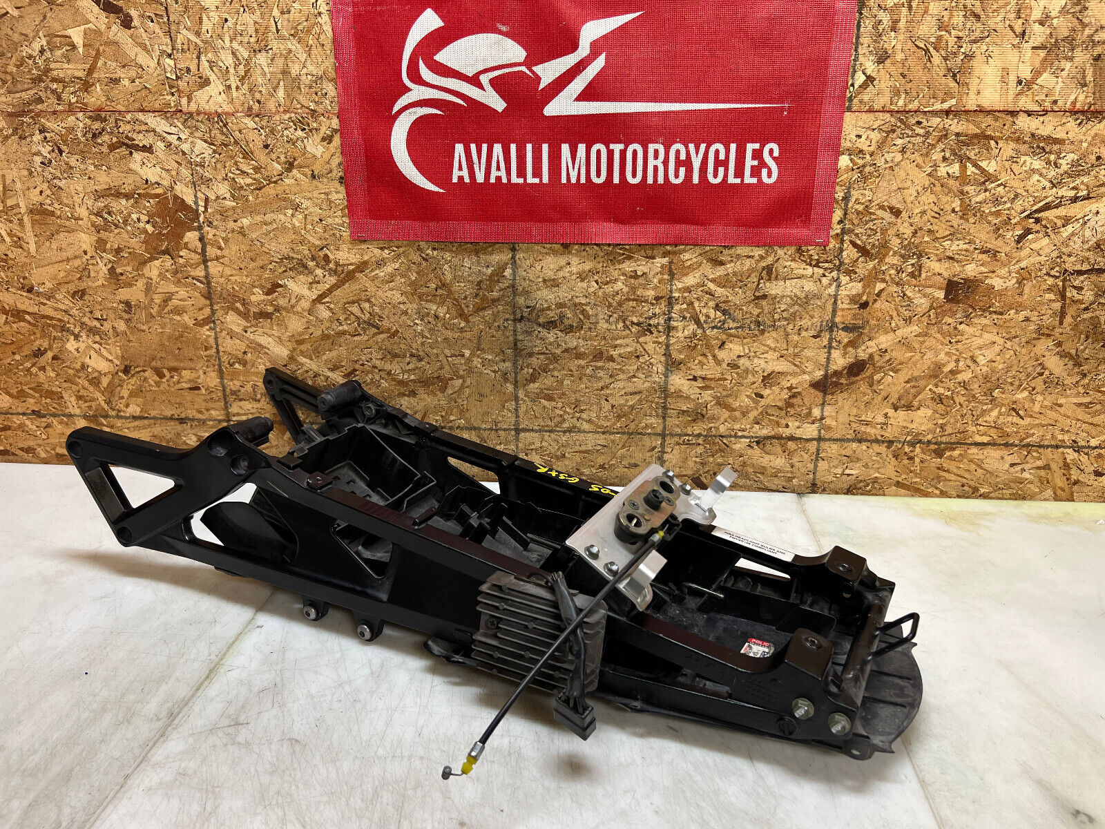 04 05 SUZUKI GSXR GSX-R 600 750 GSXR750 GSXR600 SUBFRAME SUB FRAME BACK FRAME