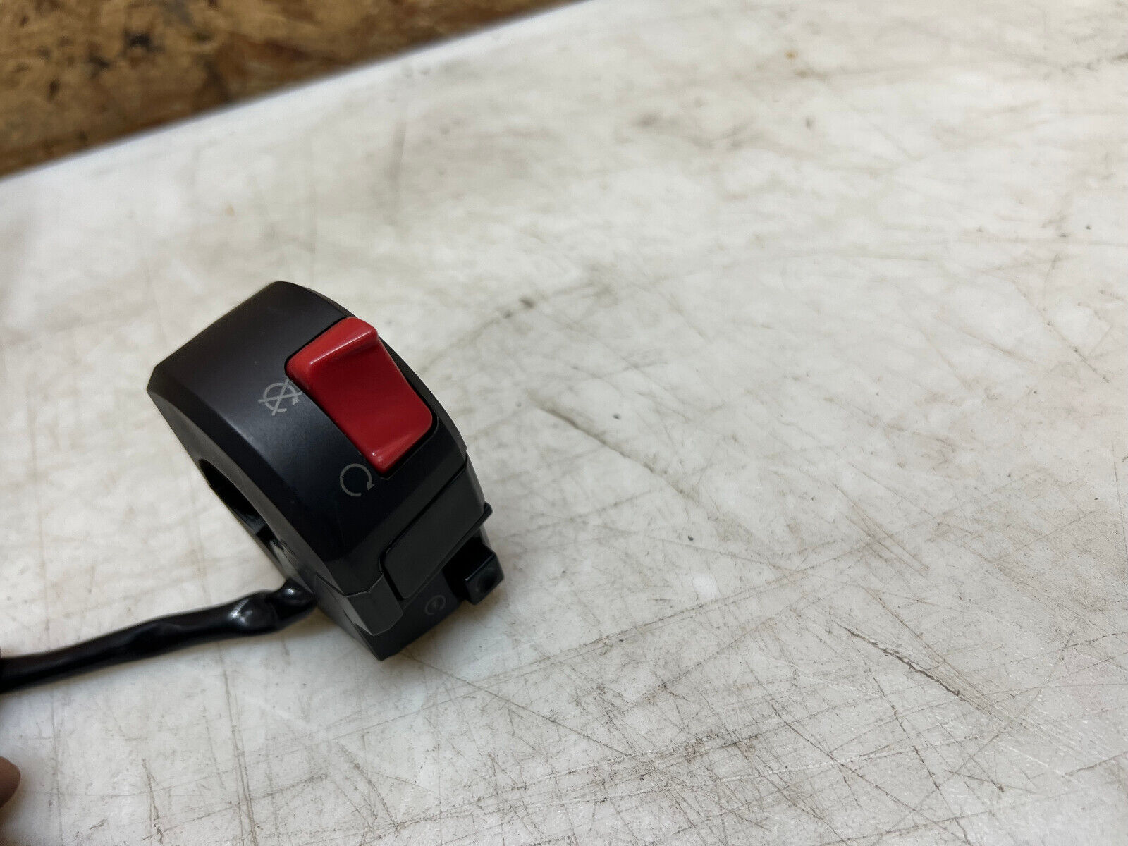 10 11 12 13 14 DUCATI MONSTER 796 M796 RIGHT LEFT BAR SWITCH CUBE ON OFF LIGHT