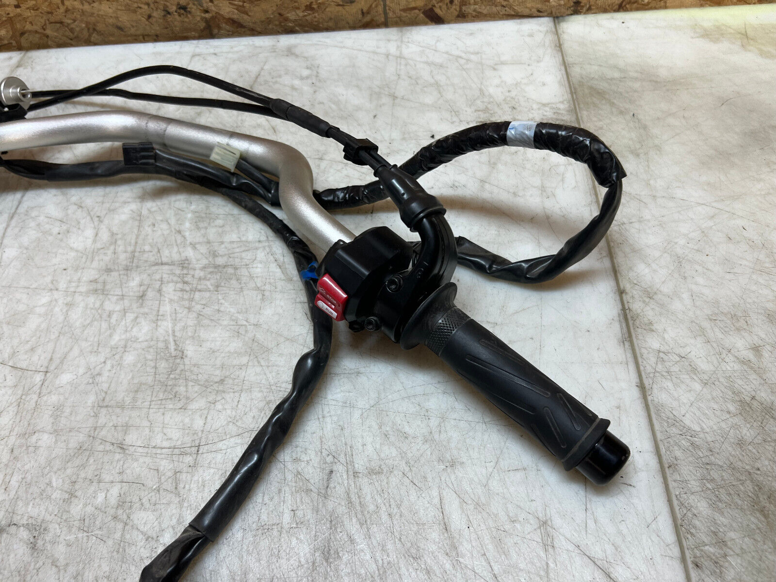 20 21 22 23 24 25 YAMAHA MT 07 MT-07 MT07 HANDLEBARS HANDLE BAR SWITCH CUBE GRIP