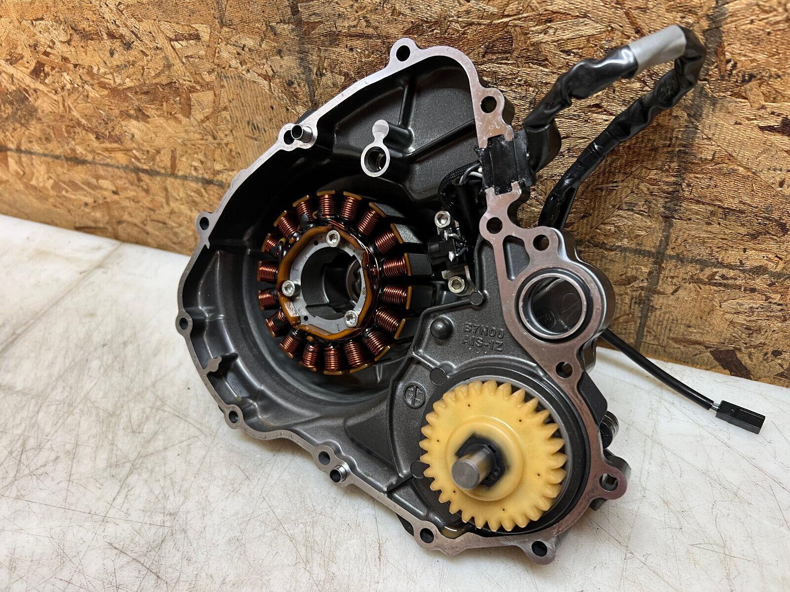 2021 18 19 20 21 22 23 24 YAMAHA MT09 MT-09 MT 09 STATOR GENERATOR MAGNETO COVER