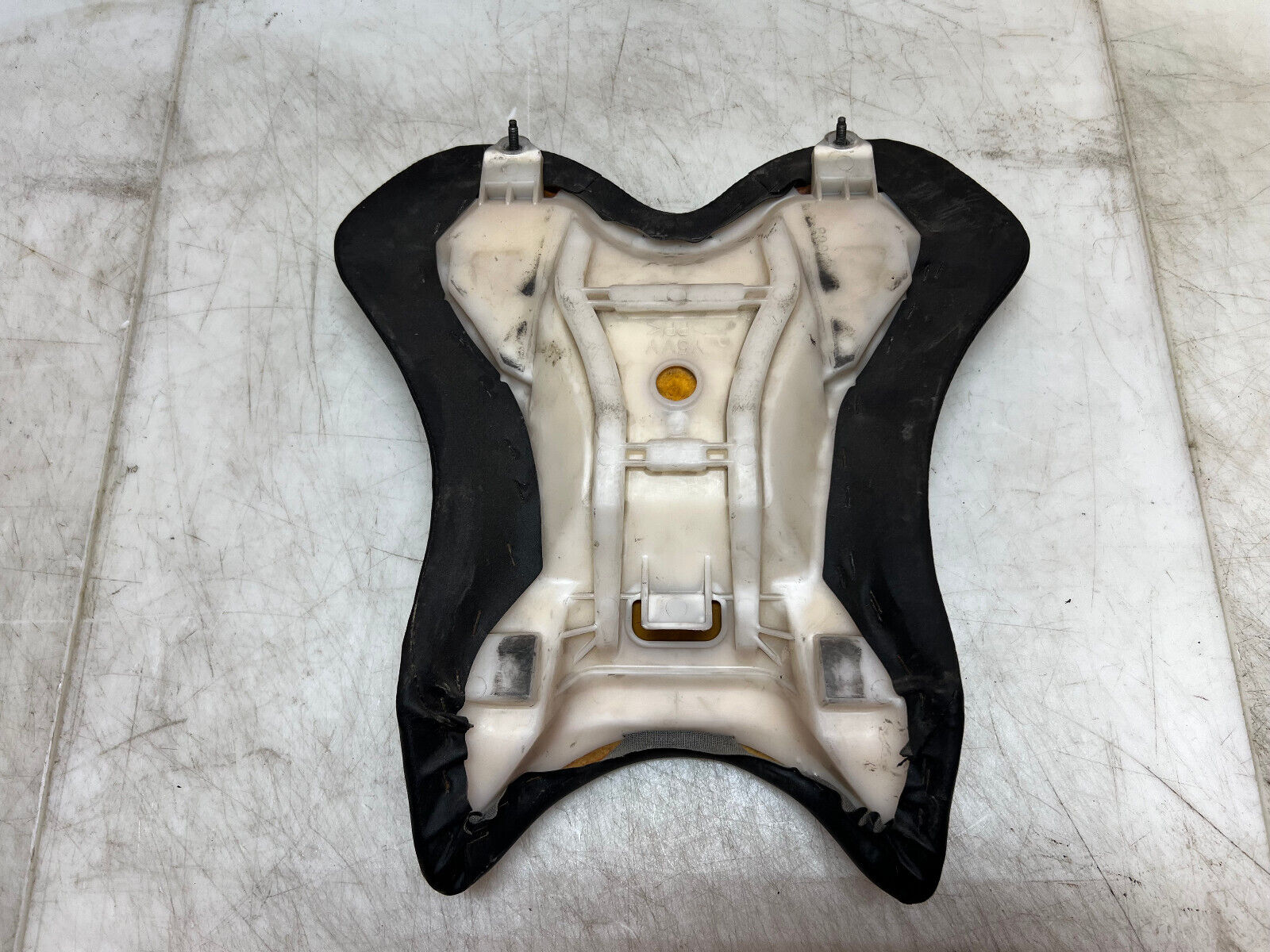 04 05 06 2004 2005 2006 YAMAHA YZFR1 YZF R1 RIDERS FRONT SEAT RIDER SEAT PAD OEM