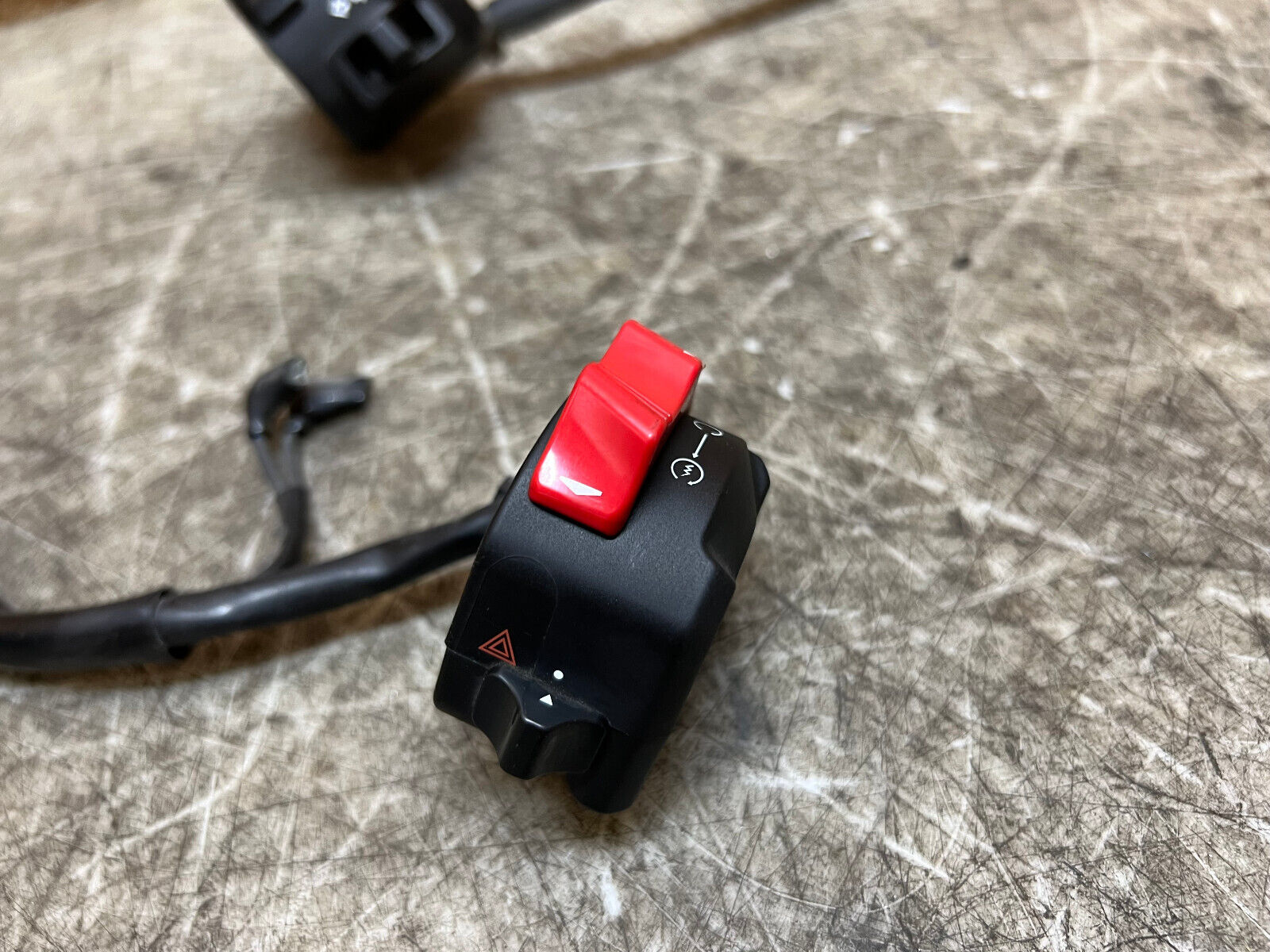 15 16 17 18 19 20 21 YAMAHA FZ-07 FZ07 MT-07 MT07 RIGHT LEFT BAR SWITCH CUBE OFF