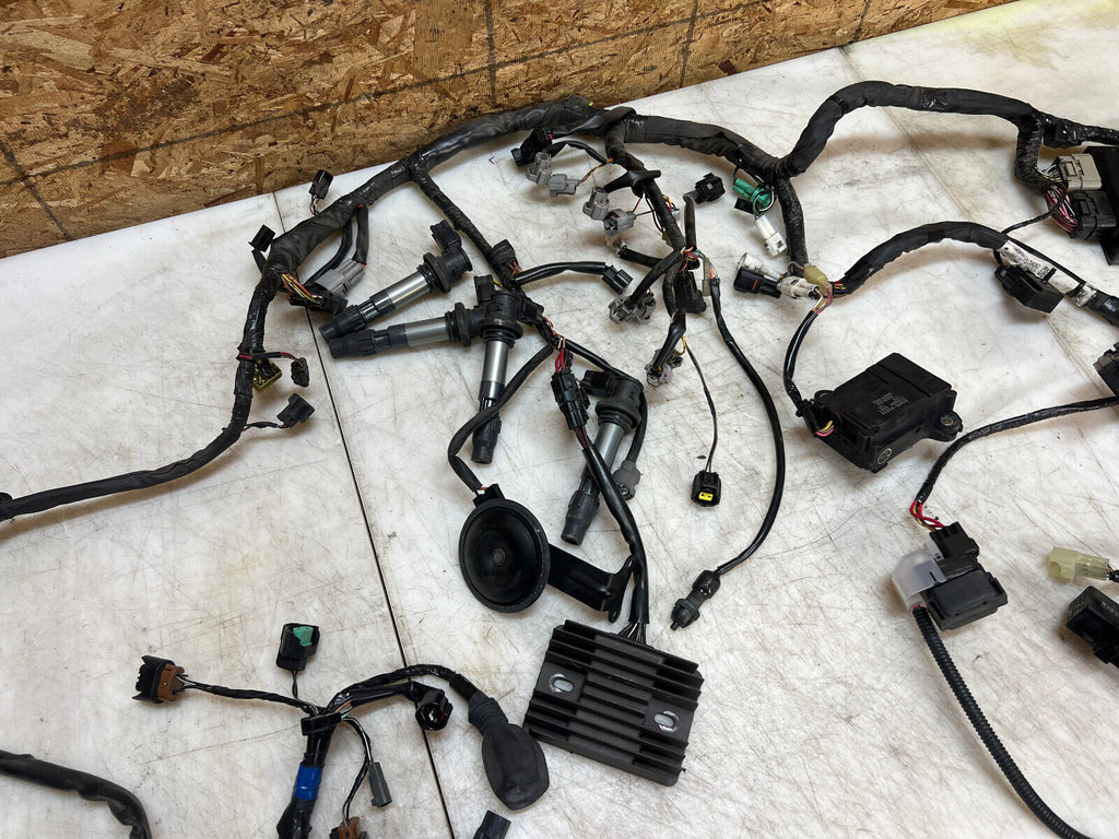 08 09 10 2008 2009 2010 SUZUKI GSXR GSX-R 600 WIRING HARNESS LOOM ECU CDI ECM