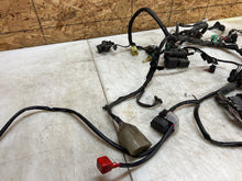 Load image into Gallery viewer, 05 06 2005 2006 SUZUKI GSX-R1000 GSX-R GSXR 1000 WIRING HARNESS LOOM ECU CDI ECM
