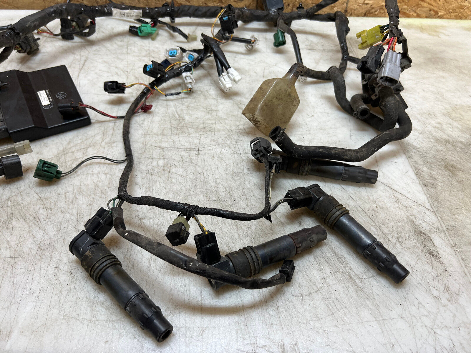 05 06 2005 2006 SUZUKI GSX-R1000 GSX-R GSXR 1000 WIRING HARNESS LOOM ECU CDI ECM