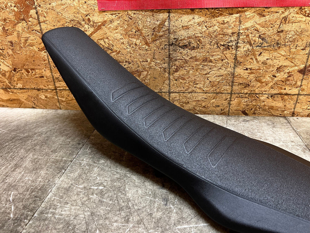 19 20 21 22 23 24 KTM ENDURO R DUKE SM SMC LC4 RIDERS SEAT PAD CUSION MINT