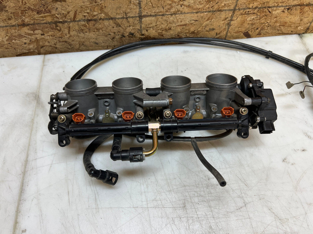 04 05 2004 2005 SUZUKI GSXR GSX-R GSXR600 600 THROTTLE BODIES BODY INJECTION OEM