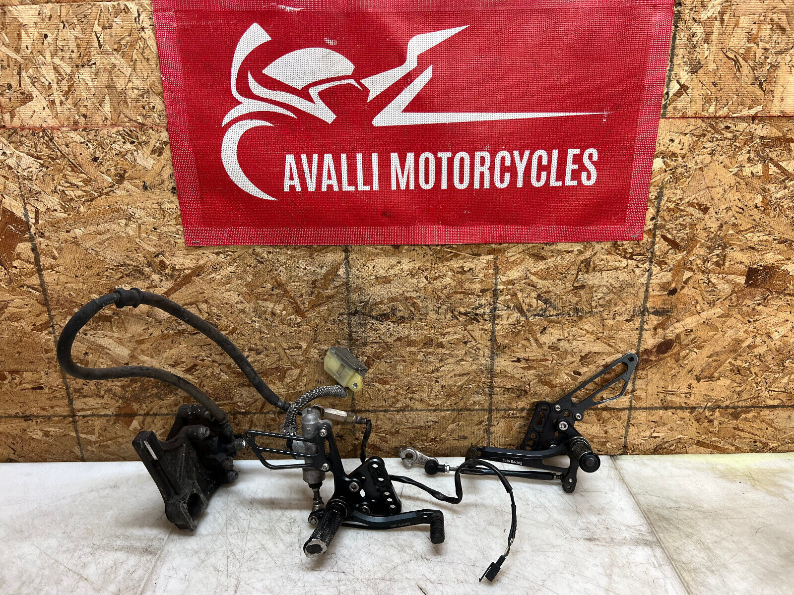 05 06 SUZUKI GSX-R1000 GSX-R GSXR 1000 SATO RACING REARSETS REAR SET SETS PAIR