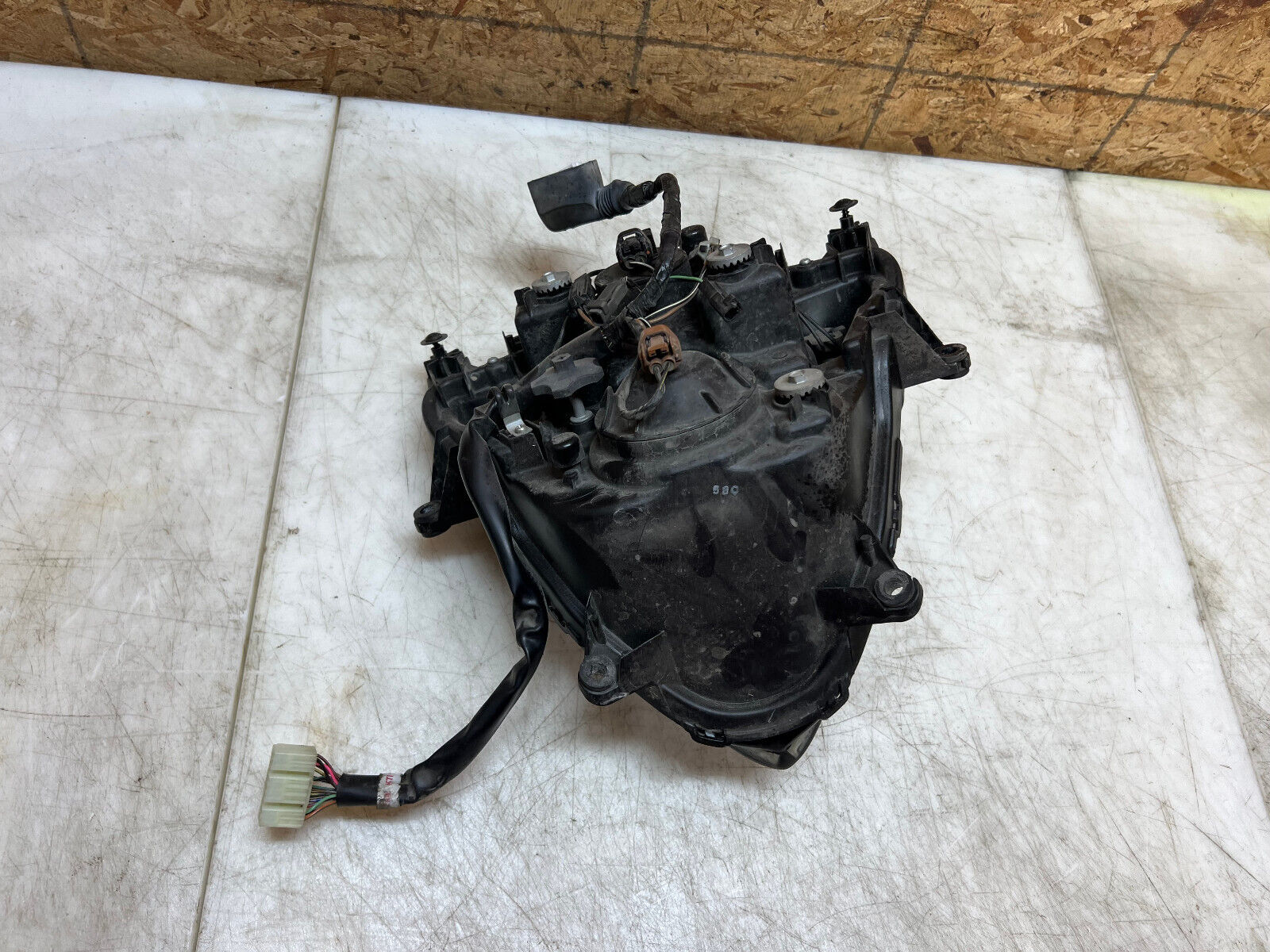05 06 2005 2006 SUZUKI GSX-R1000 GSX-R GSXR 1000 HEADLIGHT HEAD LIGHT HEAD LAMP