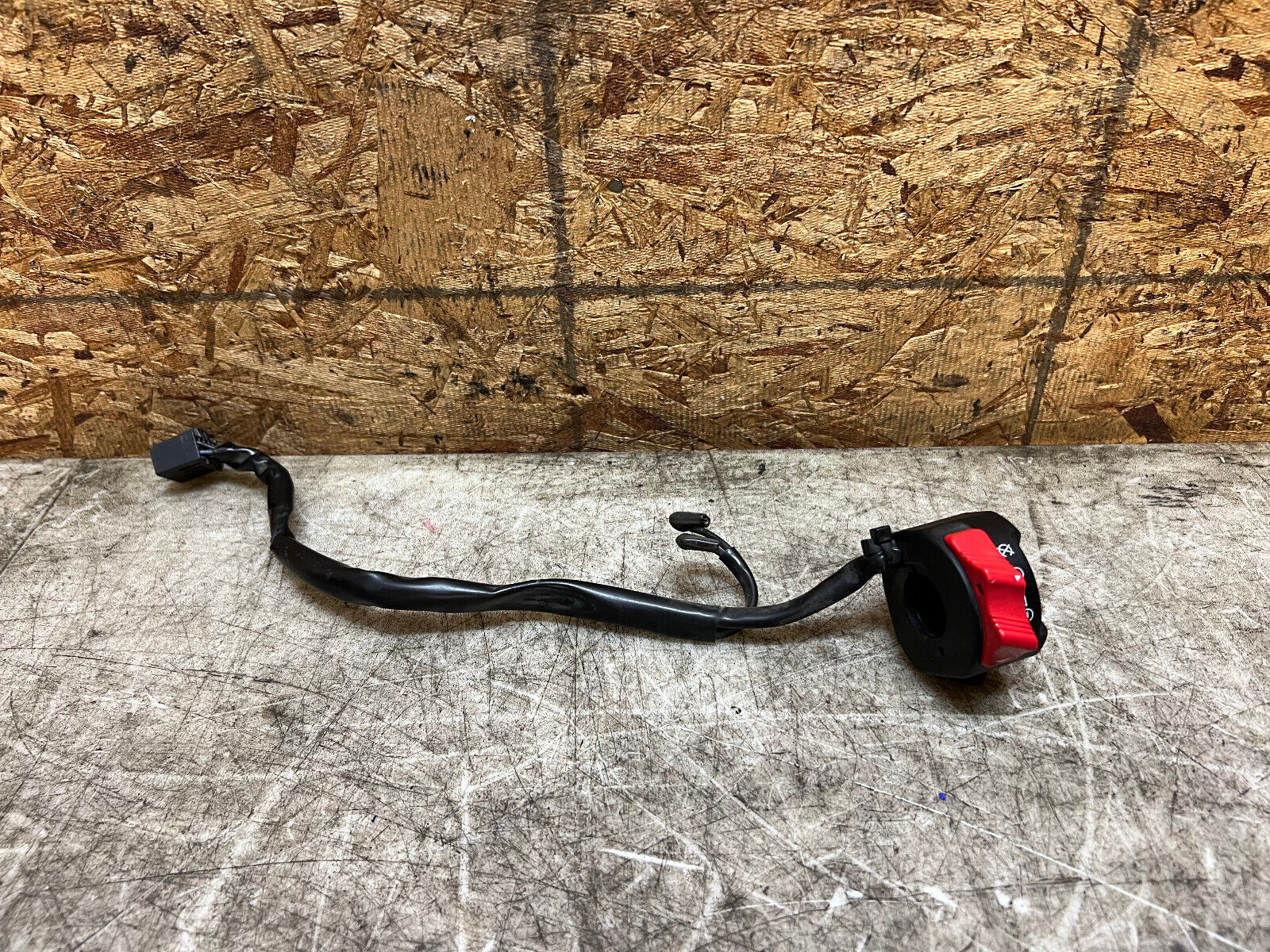 15 16 17 18 19 20 21 YAMAHA FZ-07 FZ07 MT-07 MT07 RIGHT BAR SWITCH CUBE ON OFF