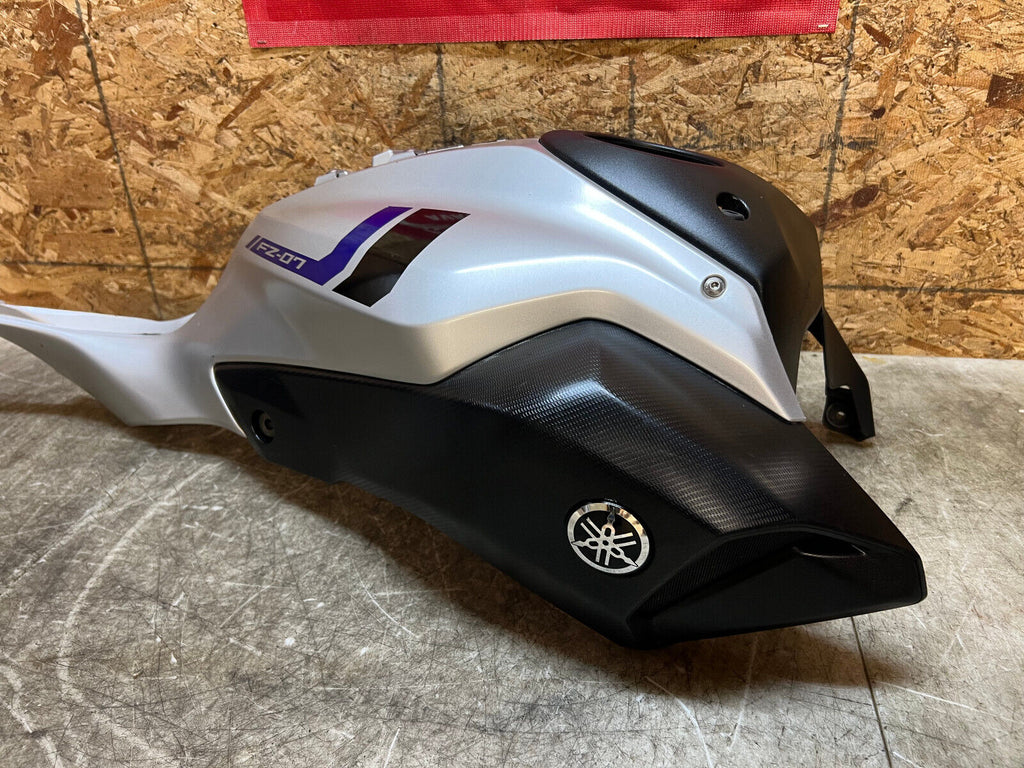 15 16 17 18 19 20 21 YAMAHA FZ-07 FZ07 MT-07 MT07 RIGHT FAIRING SIDE TANK COWL