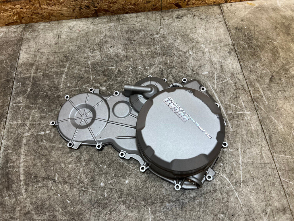 16 17 18 19 DUCATI PANIGALE 899 RIGHT SIDE CLUTCH CASE ENGINE COVER