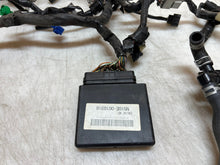 Load image into Gallery viewer, 04 05 06 2004 2005 2006 YAMAHA YZFR1 YZF R1 WIRING HARNESS LOOM ECU CDI ECM BOX
