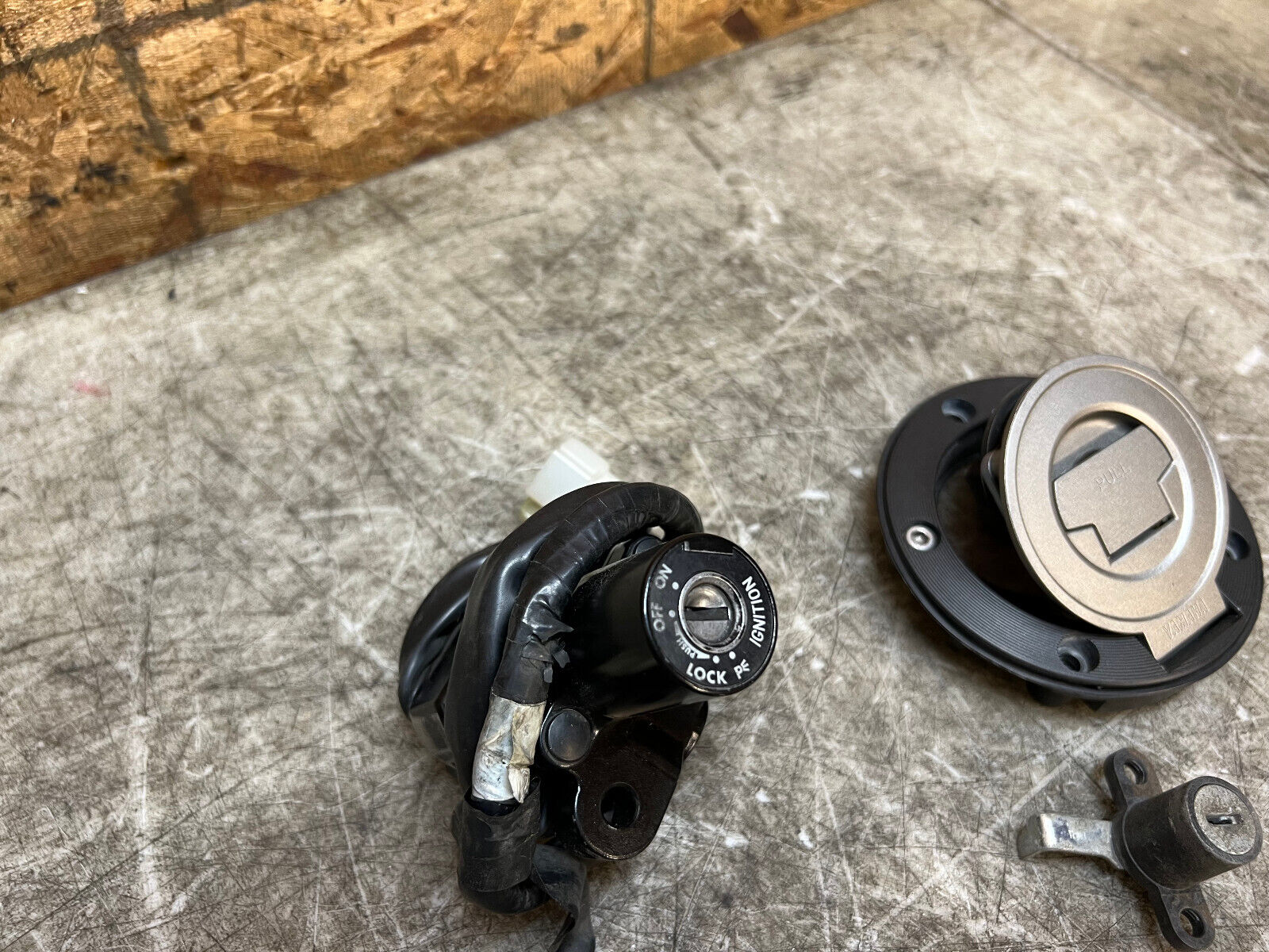 14 15 16 2015 2016 YAMAHA FZ9 FZ09 FZ-09 FZ 900 LOCK SET KEY SET IGNITION CAP