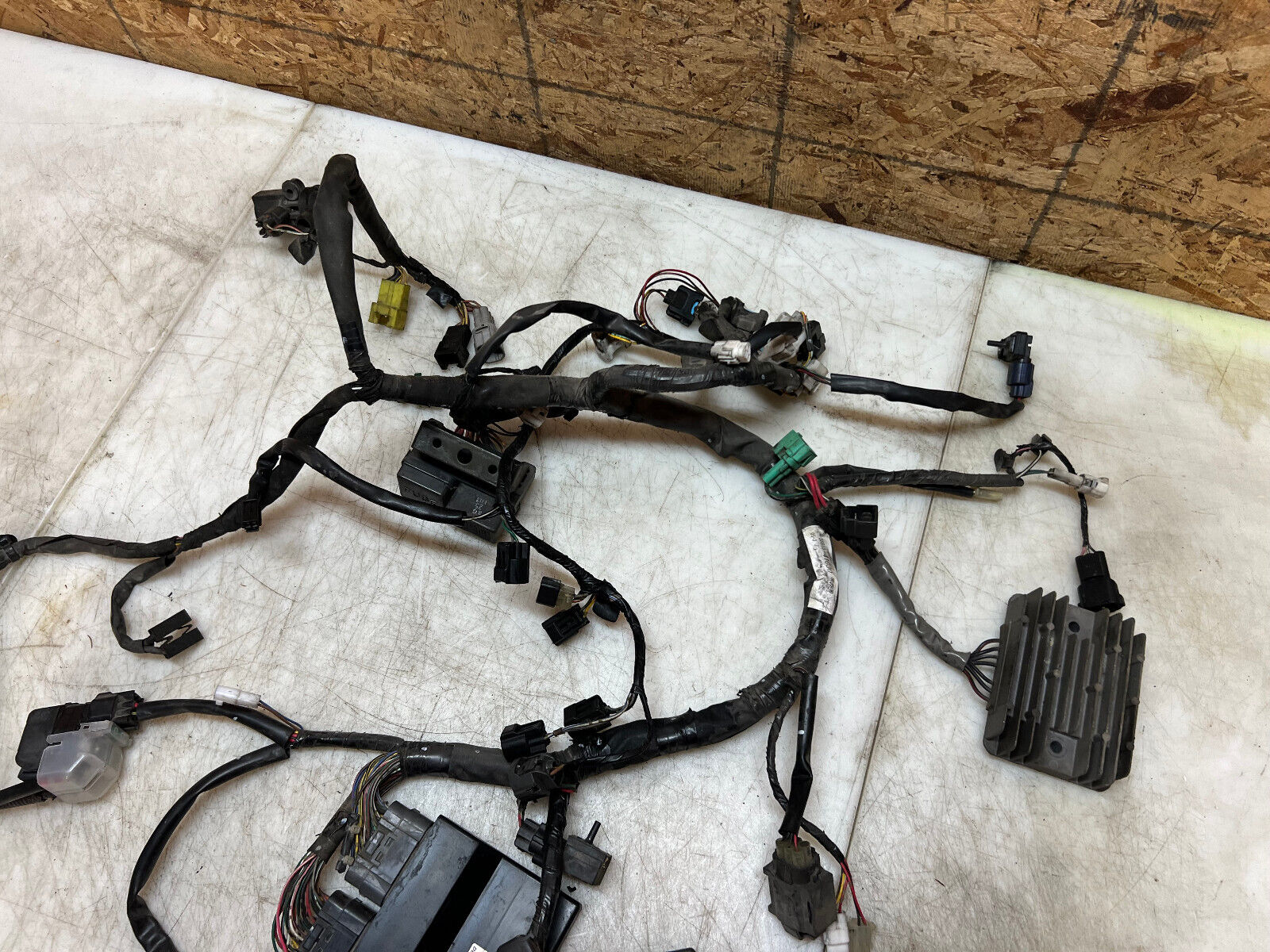05 06 2005 2006 SUZUKI GSX-R1000 GSX-R GSXR 1000 WIRING HARNESS LOOM ECU CDI ECM