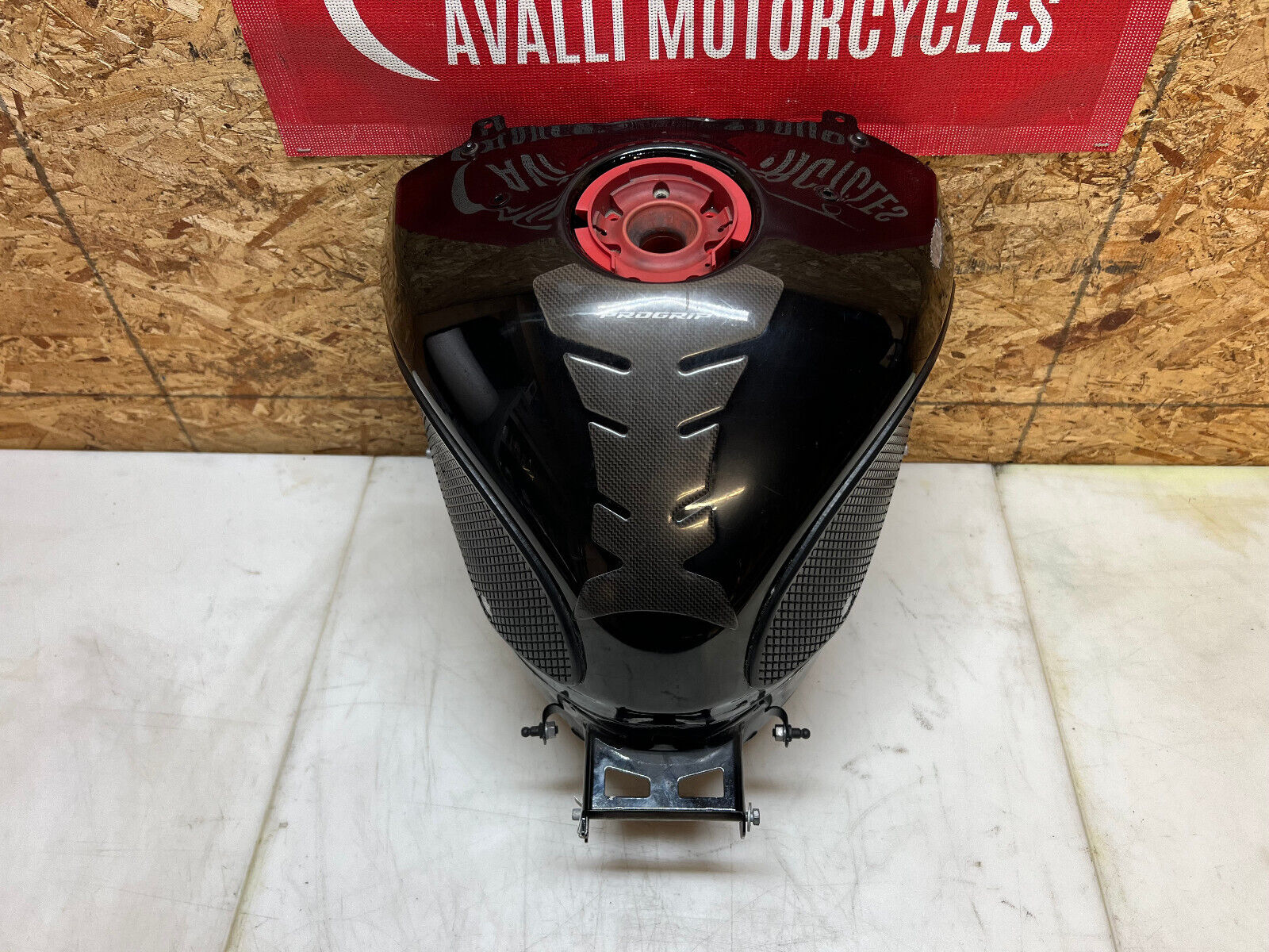 15 16 17 18 2015-2018 BMW S1000RR S1000 RR 1000RR GAS TANK FUEL TANK RESERVOIR