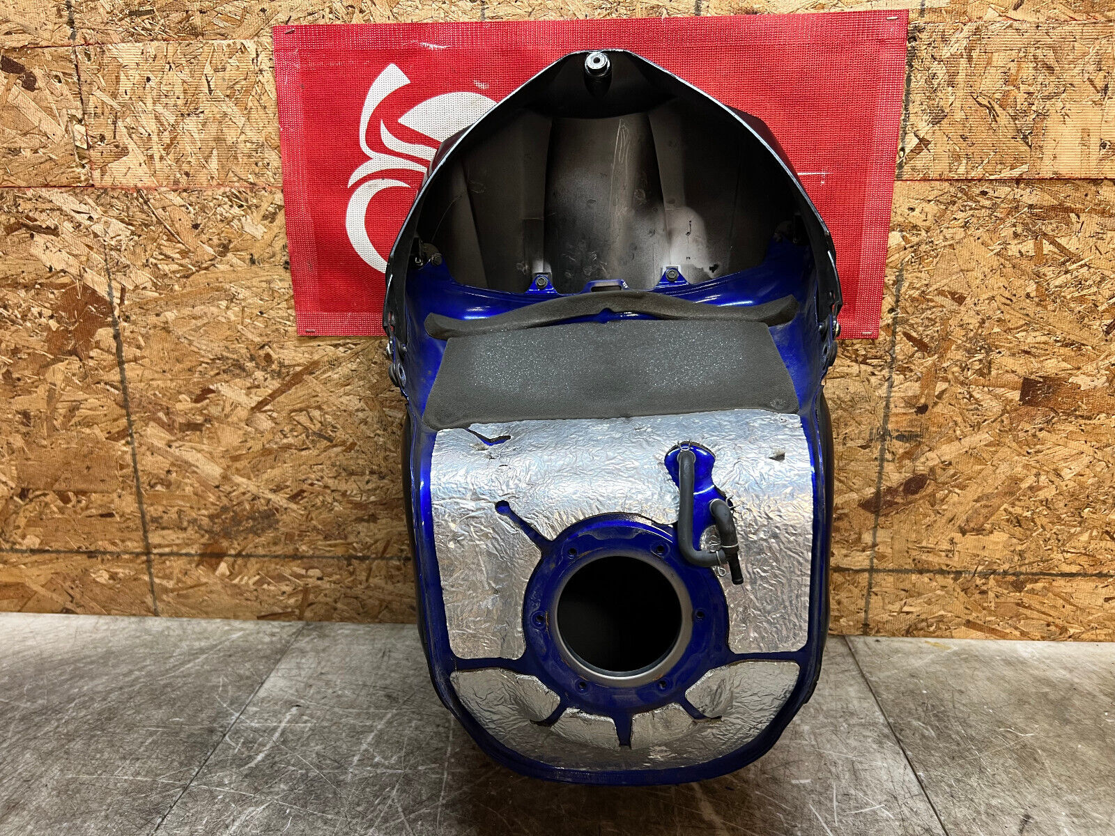 04 05 06 2004 2005 2006 YAMAHA YZFR1 YZF R1 GAS TANK FUEL TANK PETROL RESERVOIR