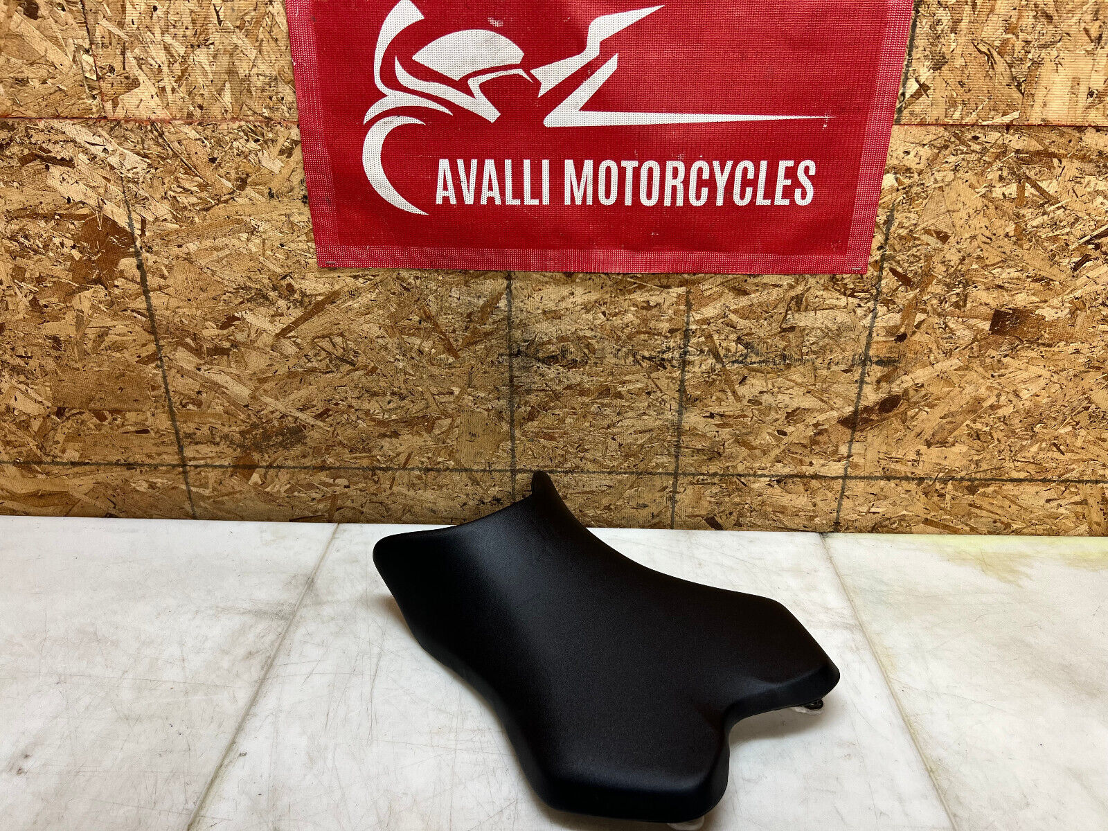 2007 2008 07 08 YAMAHA YZFR1 YZF R1 FRONT SEAT RIDERS SEAT RIDER SEAT PAD CUSION