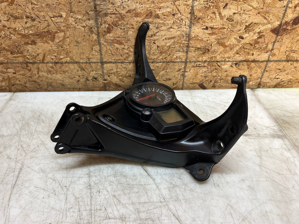 05 06 SUZUKI GSX-R1000 GSX-R GSXR 1000 INSTRUMENT GAUGE CLUSTER FAIRING STAY