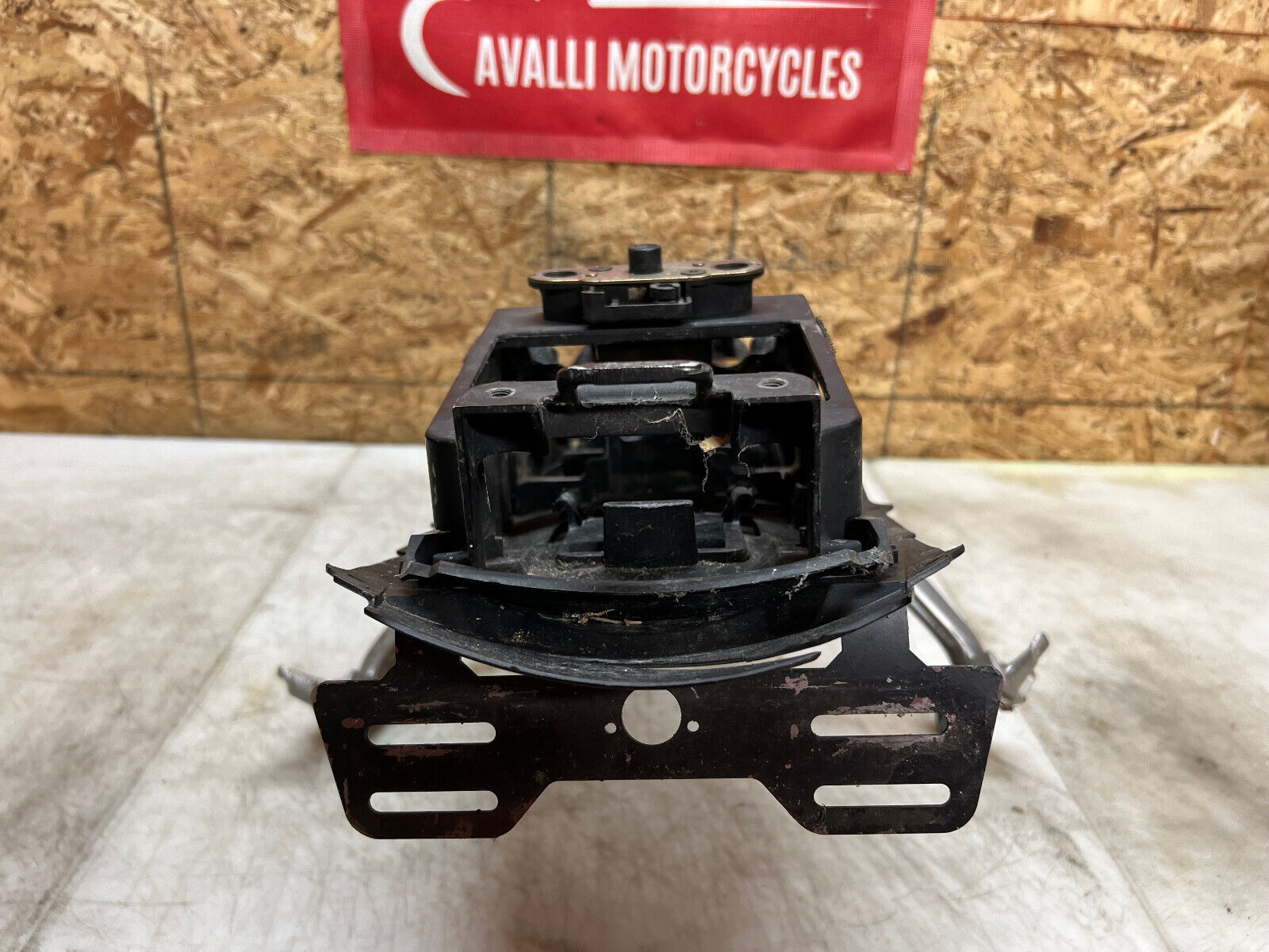 05 06 2005 2006 SUZUKI GSX-R1000 GSX-R GSXR 1000 SUBFRAME SUB FRAME BACK FRAME