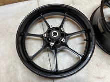 Load image into Gallery viewer, 2024 21 22 23 24 SUZUKI HAYABUSA GSX1300R GSX 1300 FRONT REAR WHEELS WHEEL RIMS
