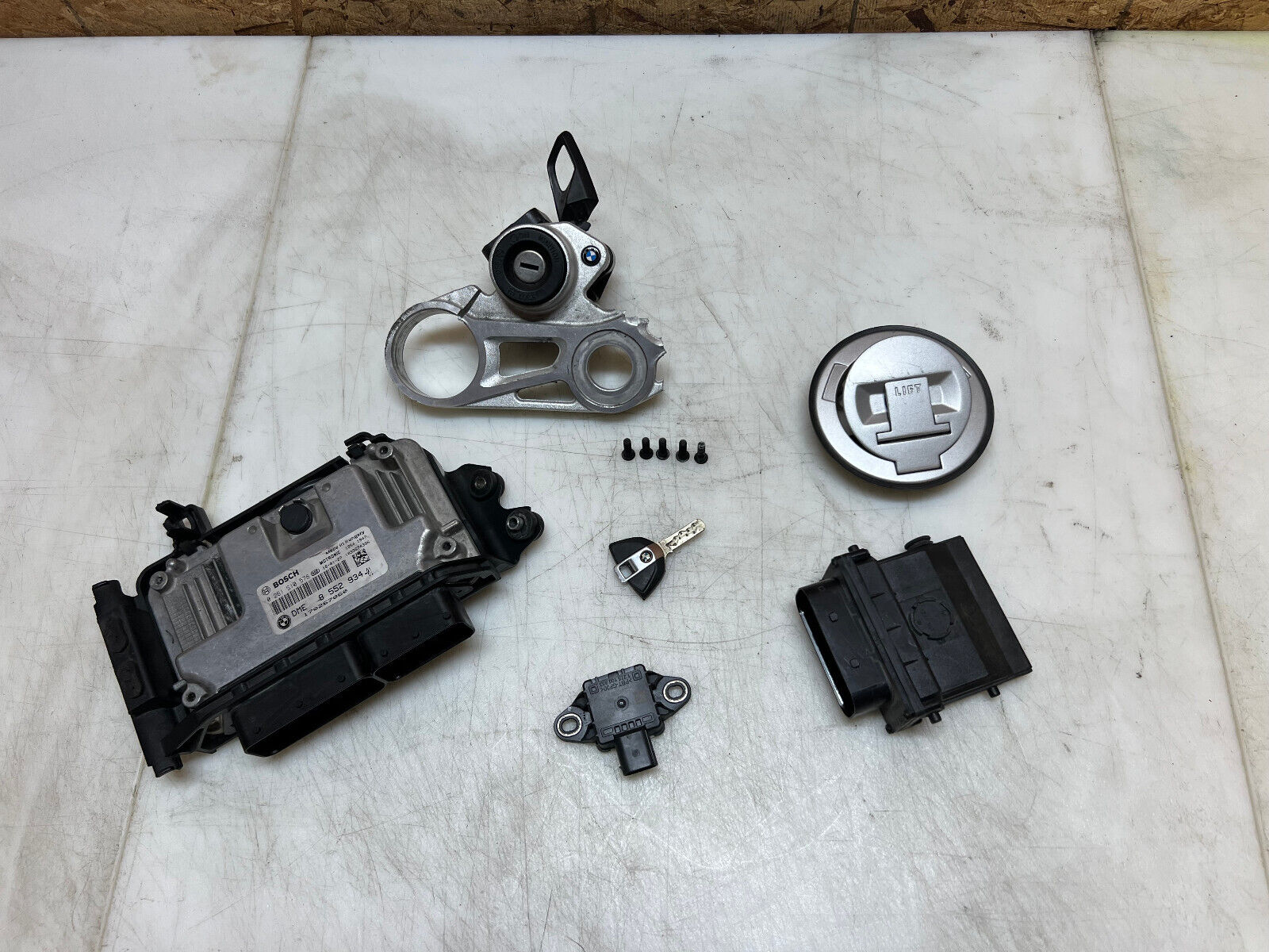 15 16 17 18 2015-2018 BMW S1000RR S1000 RR 1000RR LOCK SET KEY SET IGNITION ECU
