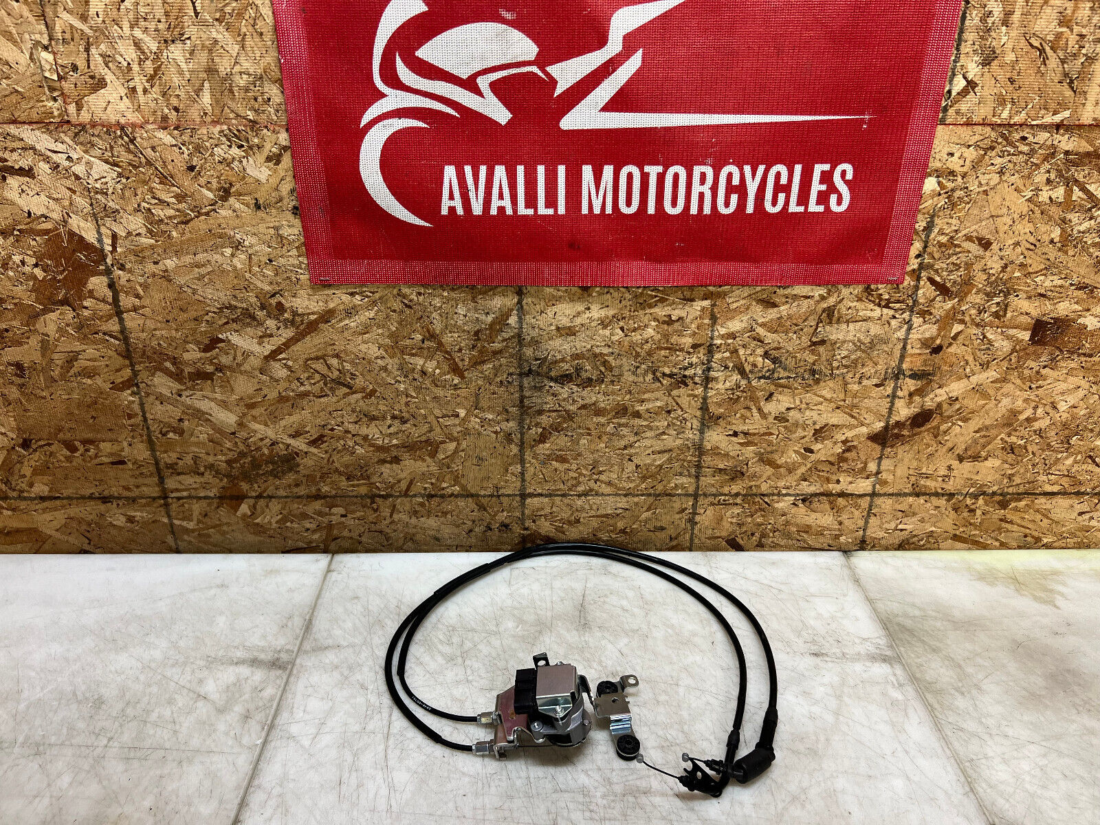 2024 21 22 23 24 SUZUKI HAYABUSA GSX1300R GSX 1300 THROTTLE SENSOR ACCELERATOR