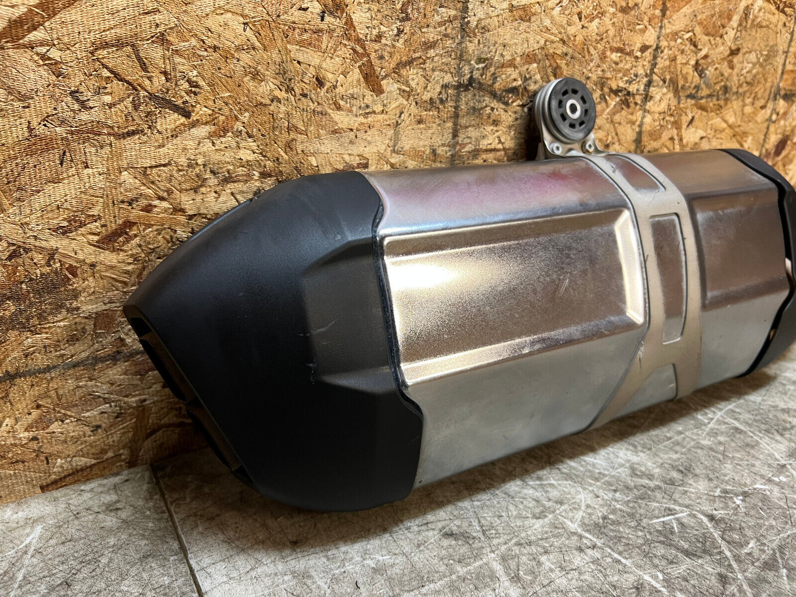13 14 15 16 17 18 BMW R1200GS ADVENTURE R 1200 GS FACTORY OEM EXHAUST MUFFLER
