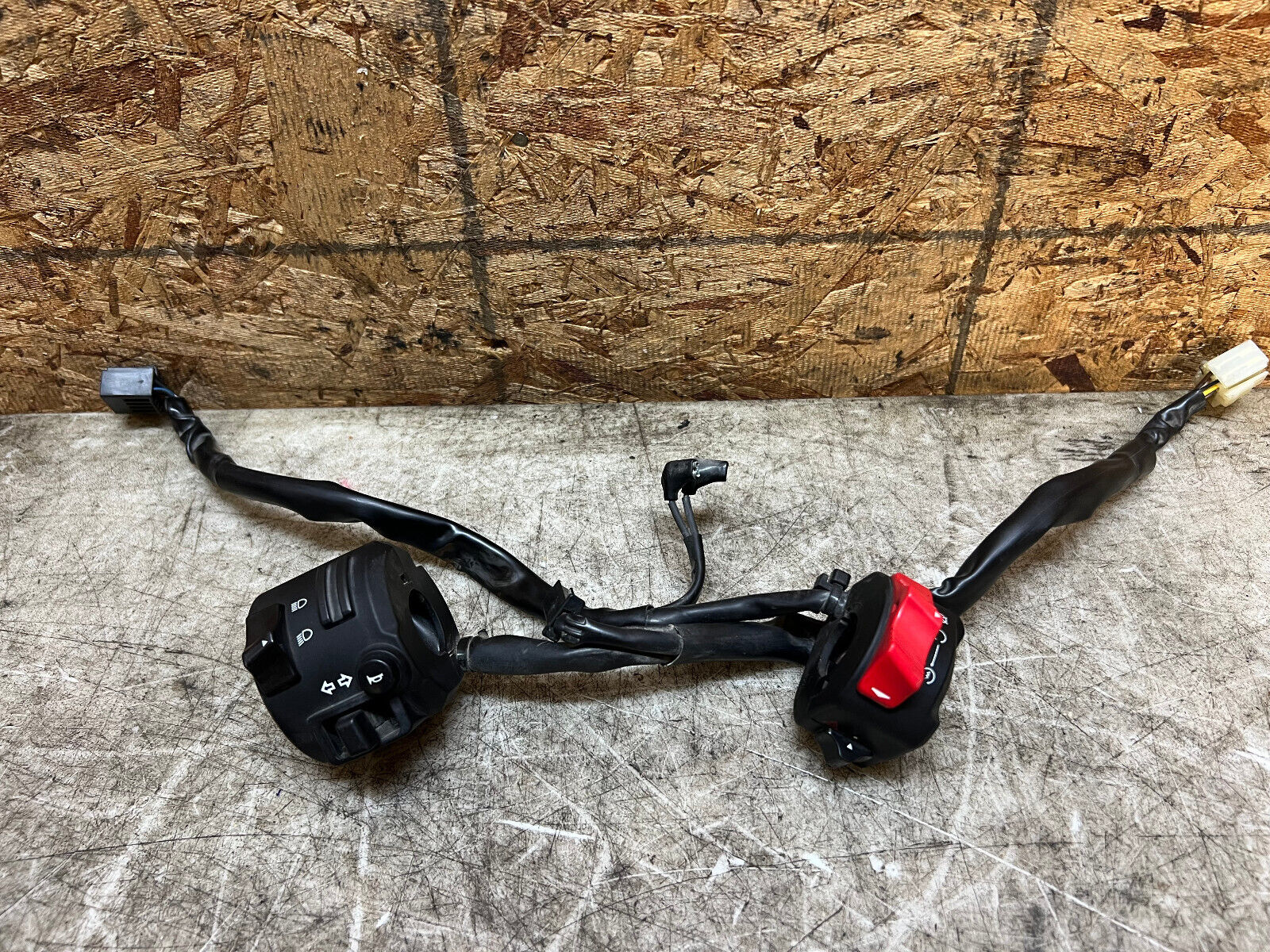 15 16 17 18 19 20 21 YAMAHA FZ-07 FZ07 MT-07 MT07 RIGHT LEFT BAR SWITCH CUBE OFF