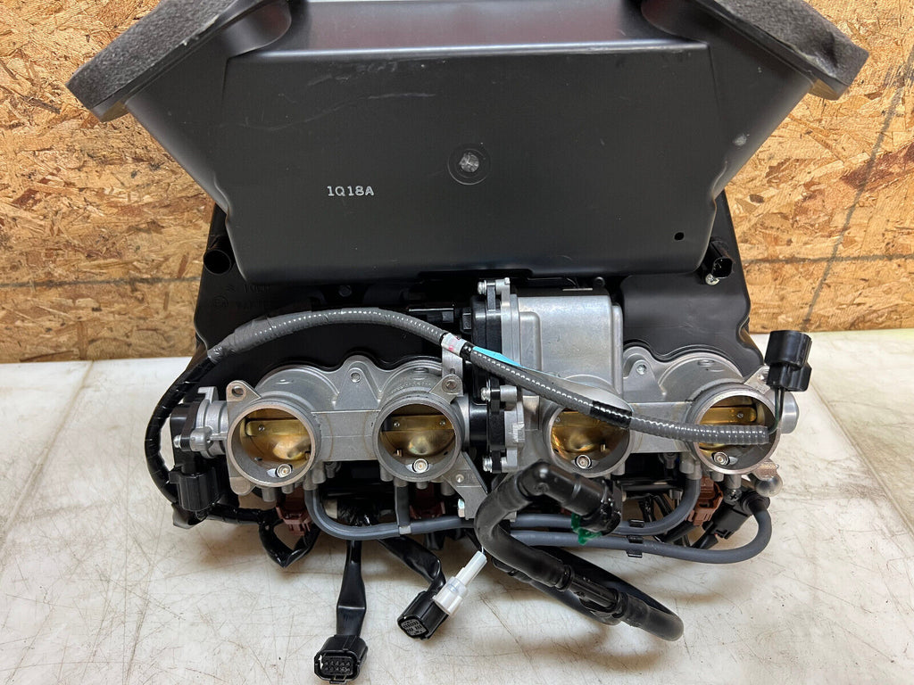 2024 21 22 23 24 SUZUKI HAYABUSA GSX1300R GSX 1300 THROTTLE BODIES BODY INTAKE
