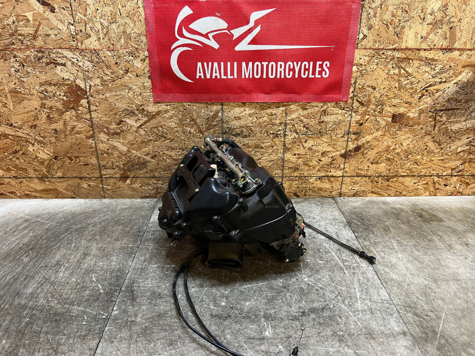 03 04 2003 2004 HONDA CBR600RR CBR 600RR THROTTLE BODIES BODY AIR BOX INJECTORS