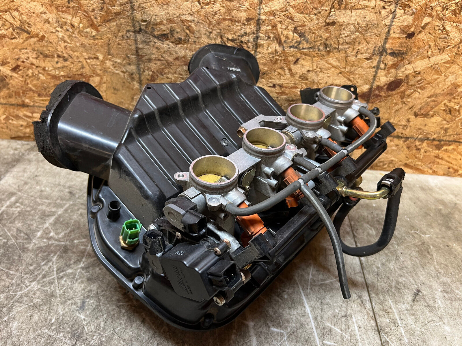 4 05 2004 2005 SUZUKI GSXR GSX-R GSXR600 600 THROTTLE BODIES BODY FUEL INJECTION