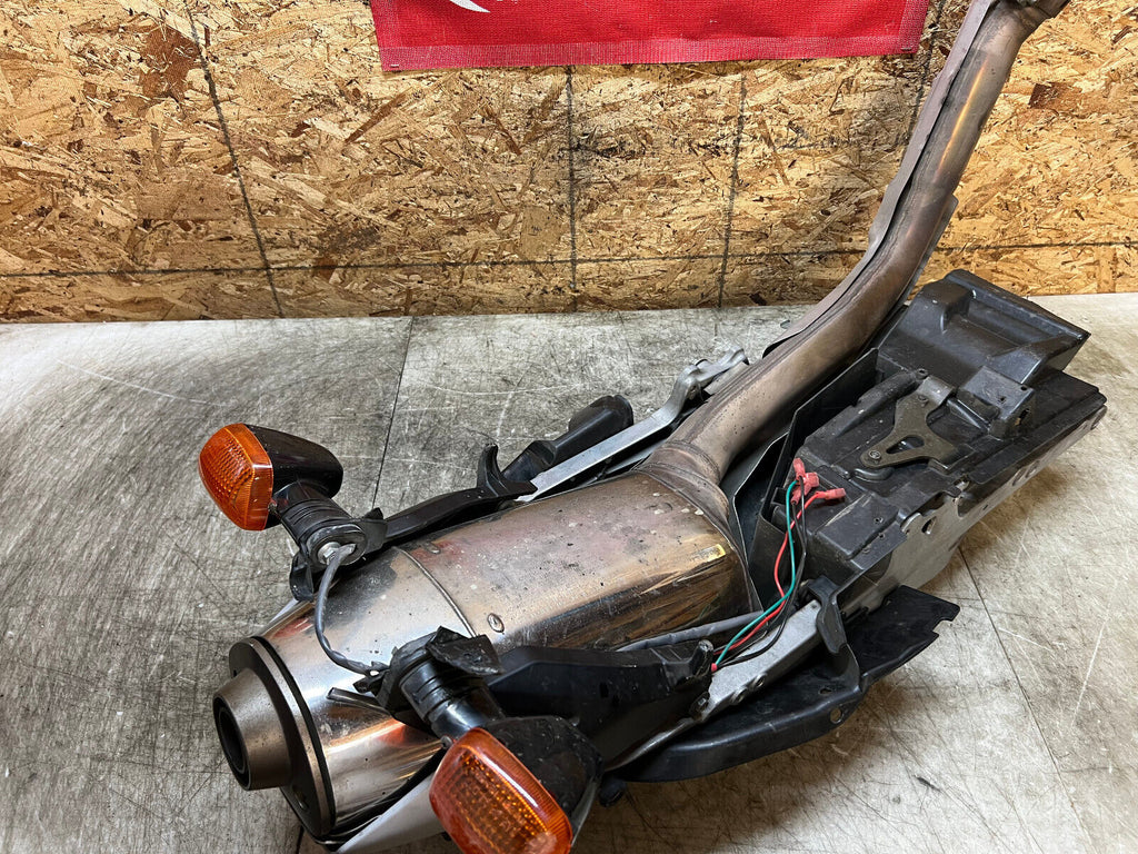 03 04 2003 2004 HONDA CBR600RR CBR 600RR REAR SUBFRAME SUB FRAME BACK FRAME TAIL