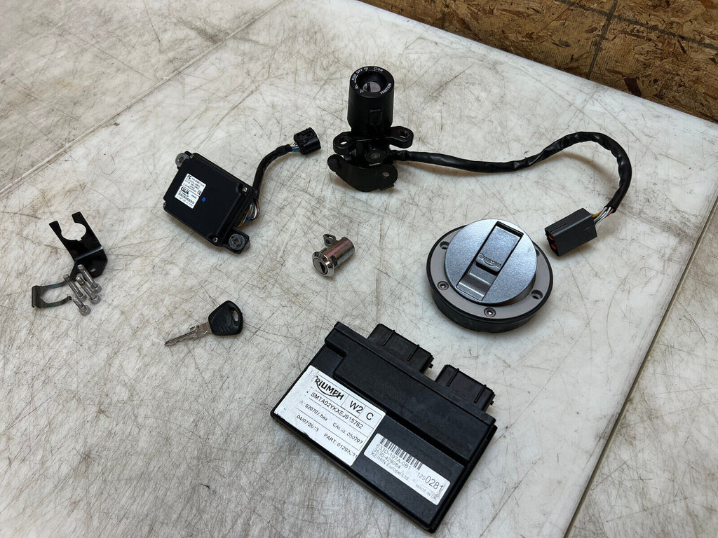 13 14 15 16 17 TRIUMPH DAYTONA 675R 675 R LOCK SET KEY SET IGNITION ECU CDI ECM