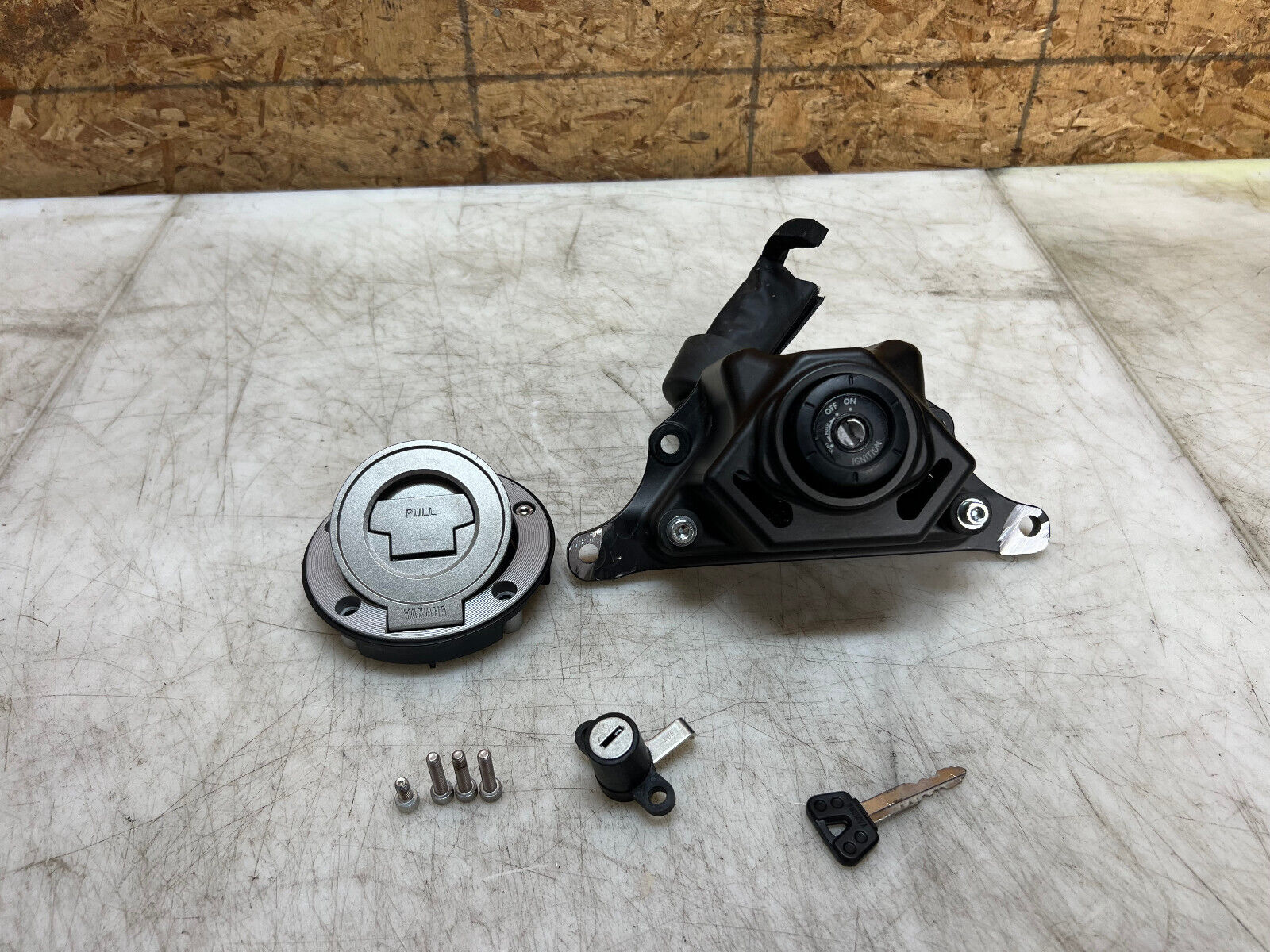 2021 20 21 22 23 24 YAMAHA MT09 MT-09 MT 09 LOCK SET KEY SET IGNITION GAS CAP