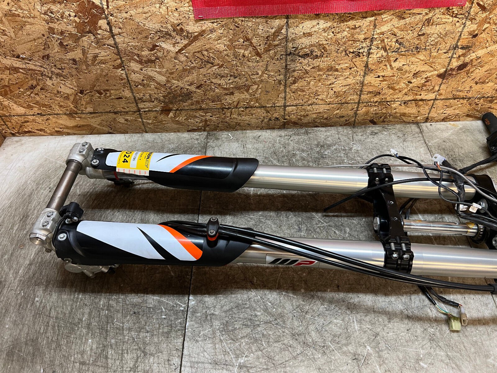 19 20 21 22 23 24 KTM ENDURO R SM SMC LC4 FRONT END FRONT FORKS FORK TUBES NICE