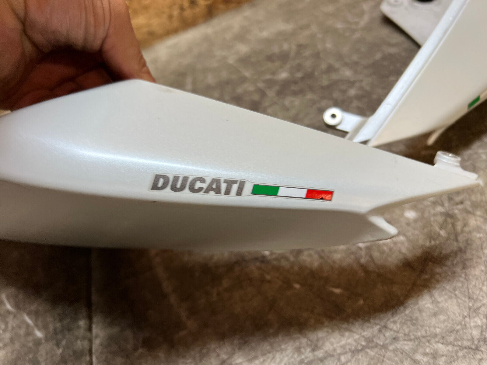 16 17 18 19 DUCATI PANIGALE 899 959 1199 1299 LEFT RIGHT TAIL FAIRING REAR COWL