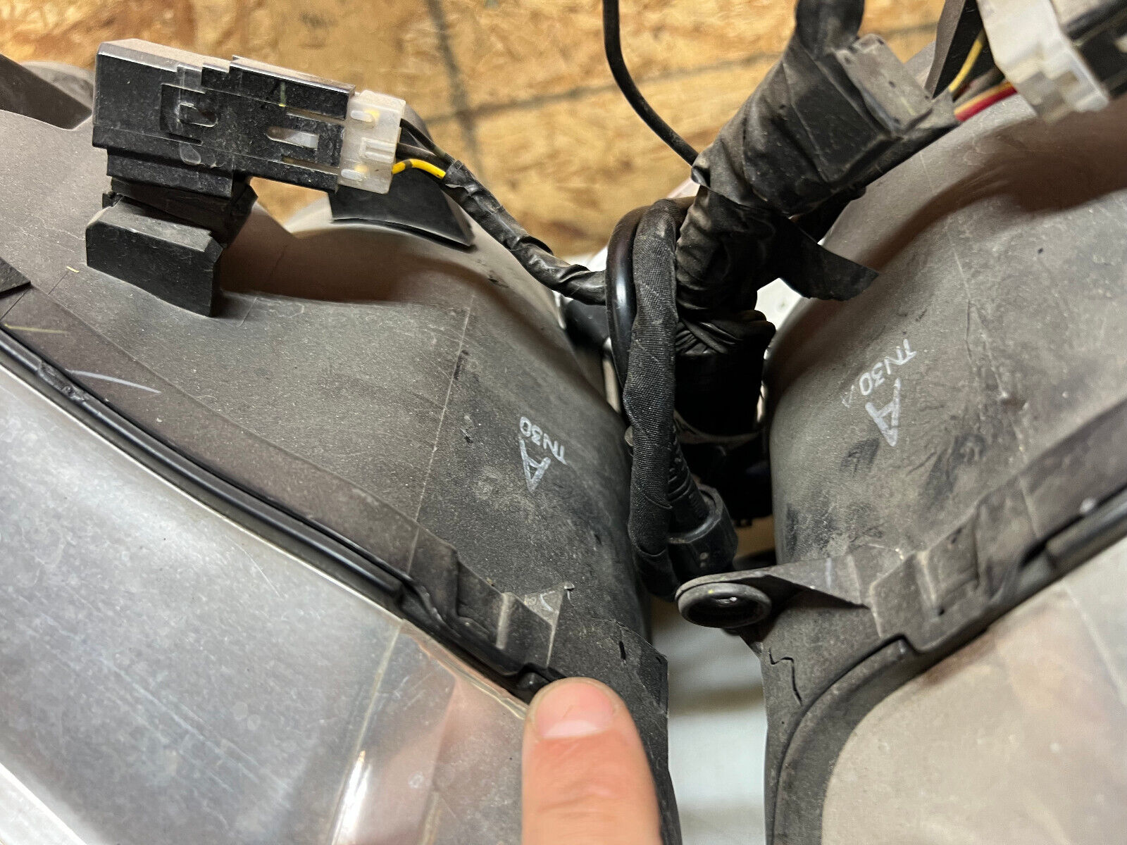 2007 2008 07 08 YAMAHA YZFR1 YZF R1 HEADLIGHTS HEAD LIGHTS LIGHT HEADLAMP LAMP