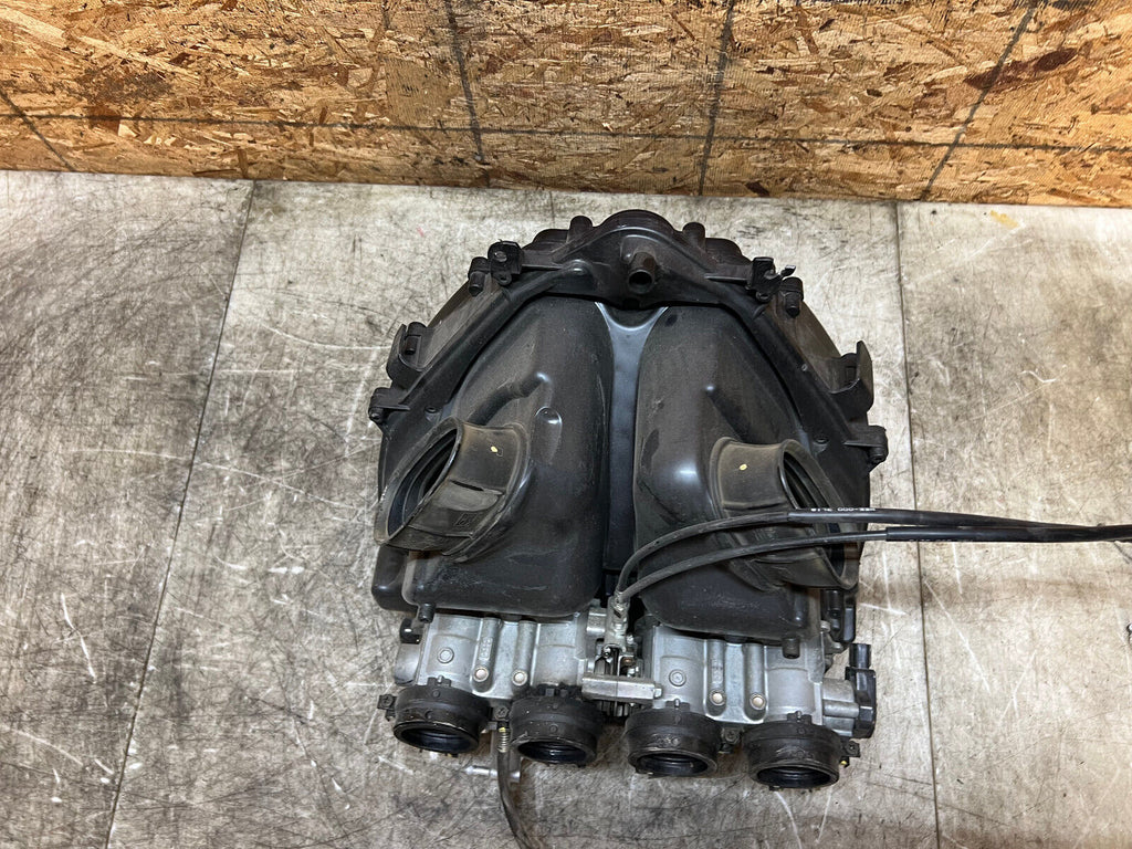 03 04 2003 2004 HONDA CBR600RR CBR 600RR THROTTLE BODIES BODY AIR BOX INJECTORS