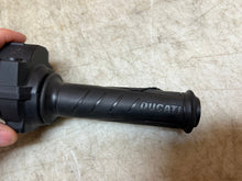 Load image into Gallery viewer, 46403904
