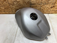 Load image into Gallery viewer, 04 05 SUZUKI GSXR GSX-R 600 750 GSXR750 GSXR600 GAS TANK FUEL TANK RESERVOIR
