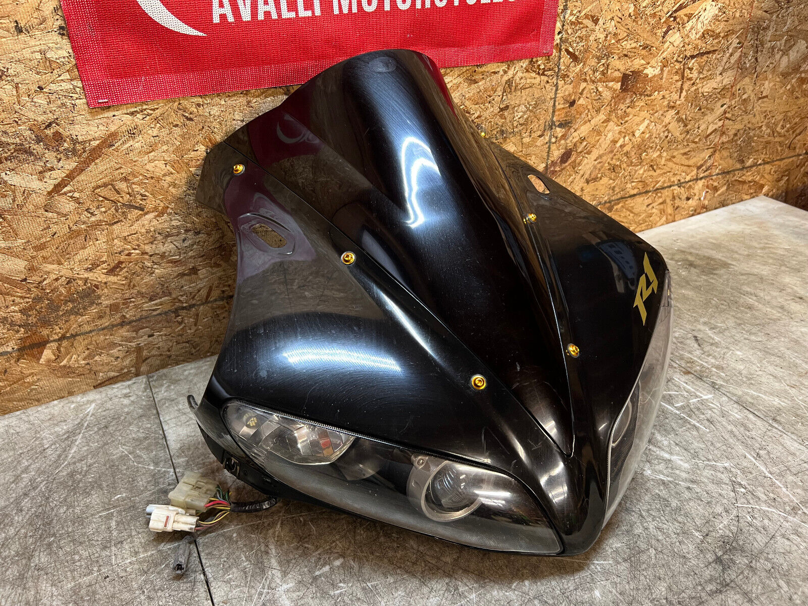 04 05 06 2004 2005 2006 YAMAHA YZFR1 YZF R1 HEADLIGHTS HEAD LIGHT FRONT NOSE