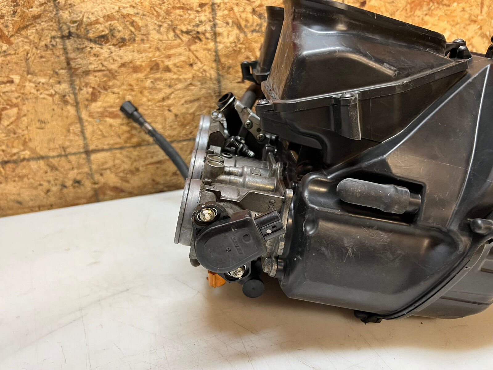 07 08 09 10 11 12 HONDA CBR600RR CBR 600RR THROTTLE BODIES BODY INJECTION AIRBOX