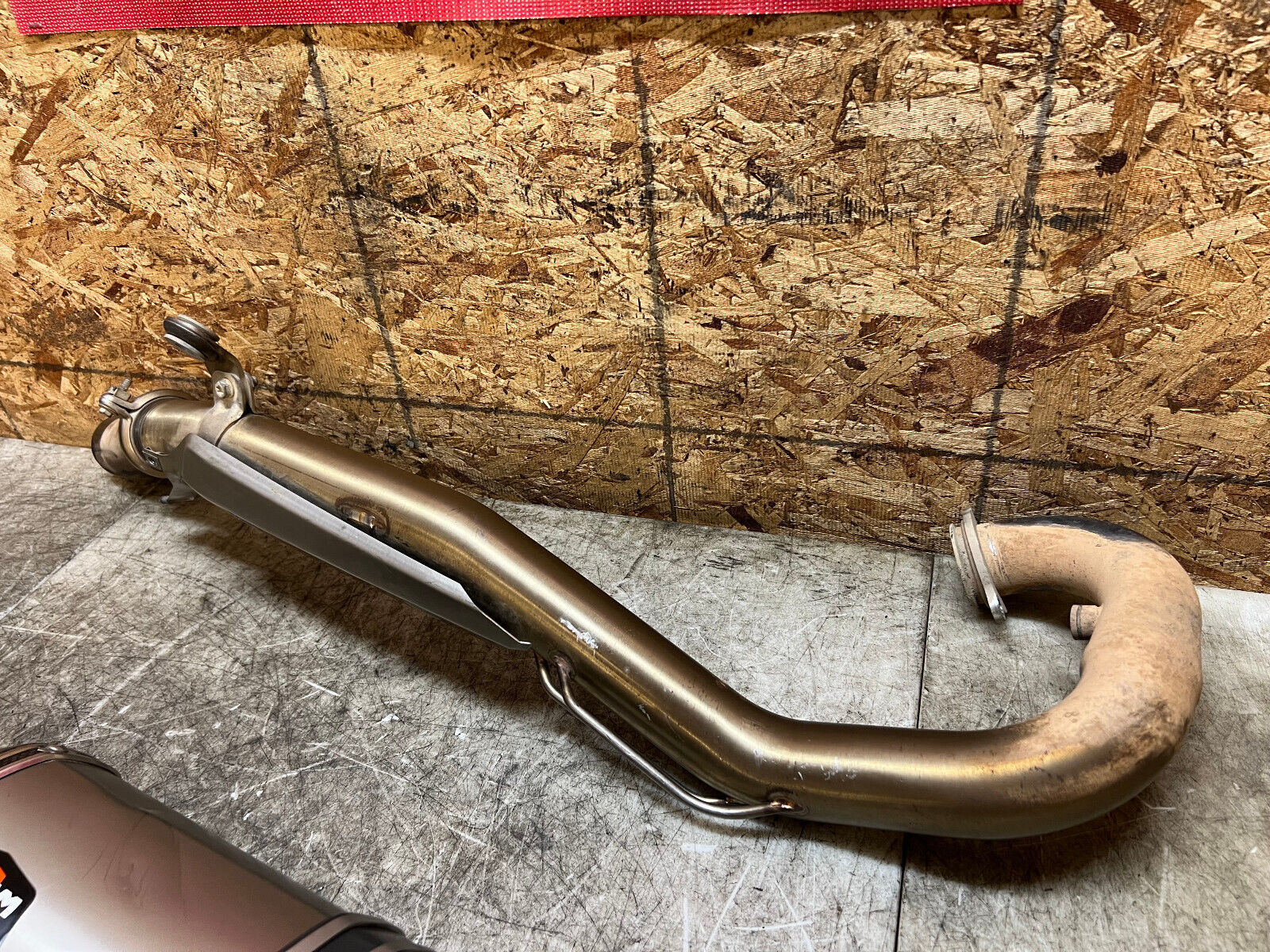 19 20 21 22 23 24 KTM 690 ENDURO R SM SMC LC4 WINGS SLIP ON EXHAUST SYSTEM PIPE